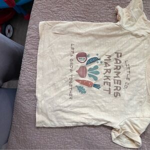 Lot of 4 items toddler boy clothes